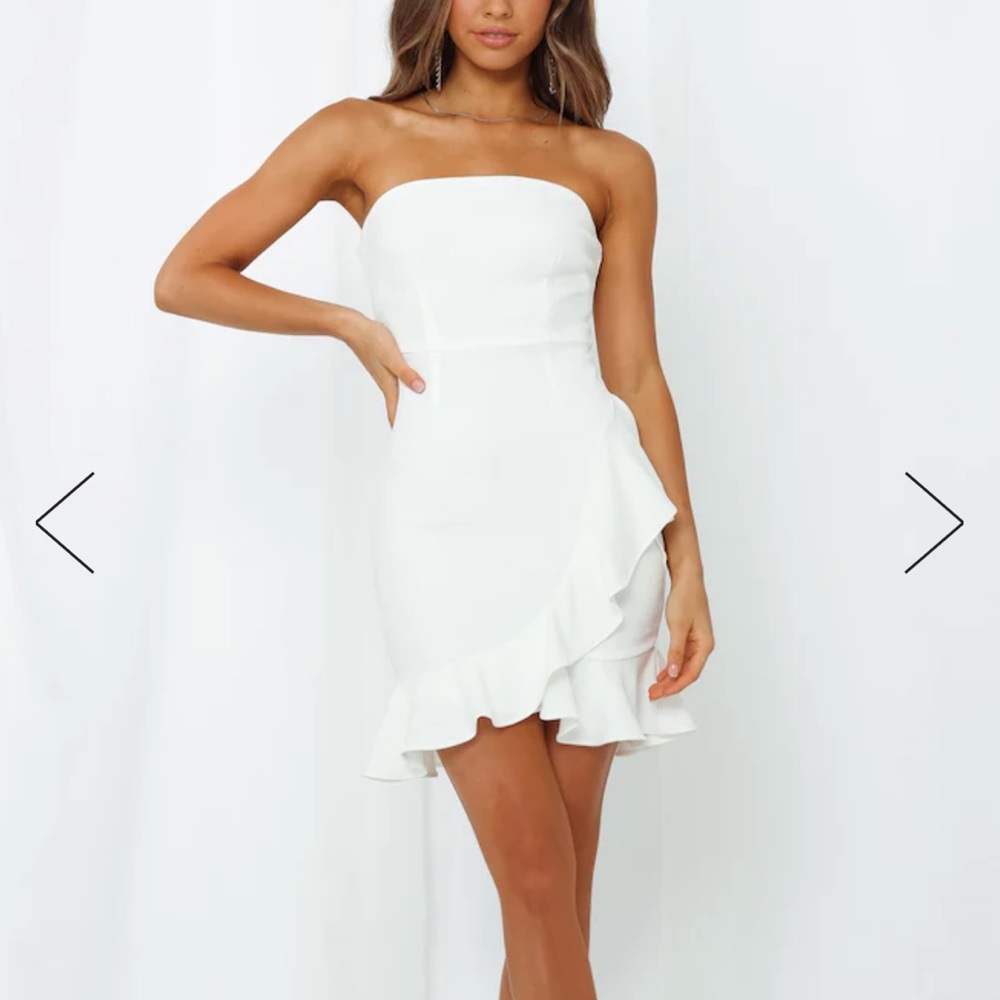 HELLO MOLLY MINI WHITE DRESS NEVER WORN!!!!!!